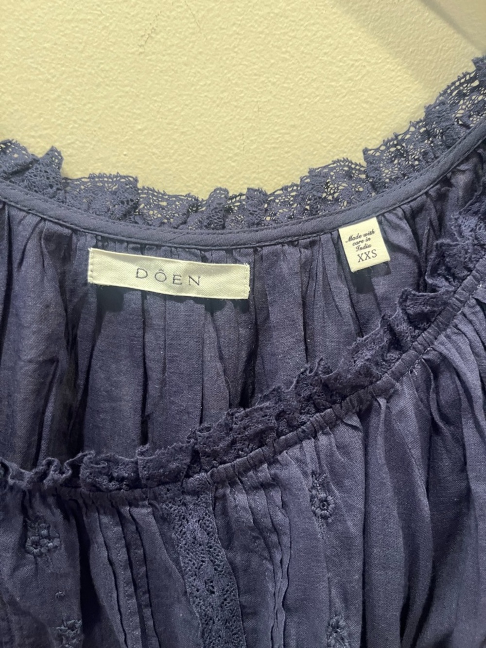 Doen Frederica Floral Embroidered Organic Cotton Voile Top in Blue, XXS - Picture 4 of 6